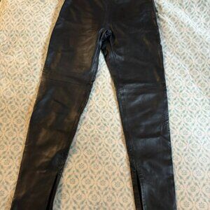 Gorgeous, chic genuine leather slim black pants - lined & in excellent condition